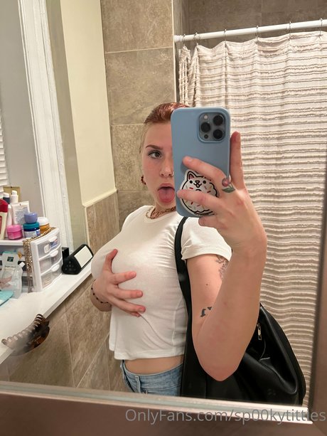 Sp00kytitties photo 111