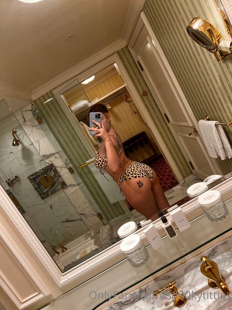 Sp00kytitties photo 307