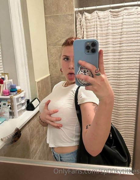 Sp00kytitties photo 494