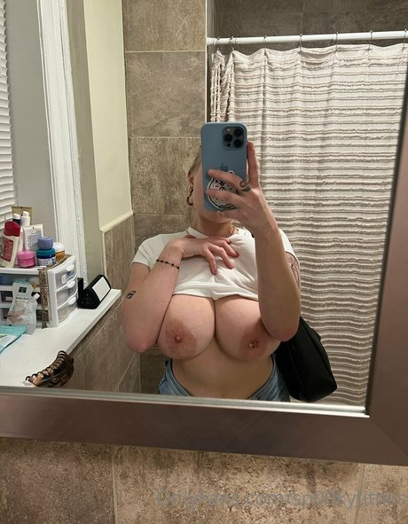 Sp00kytitties photo 618
