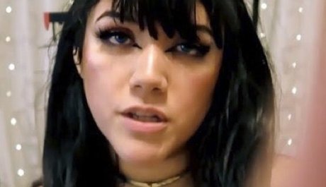 Stefani Oona ASMR photo 1