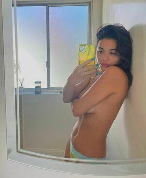 Stella Hudgens photo 16