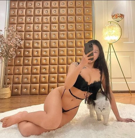 Stella Xu photo 11