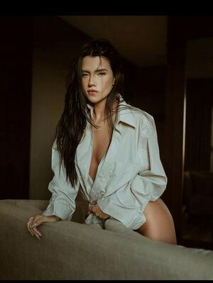 Stephanie Freitas photo 4
