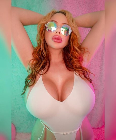 Stephanie Michelle photo 229