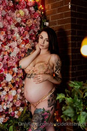 suicidekittenxxx photo 24