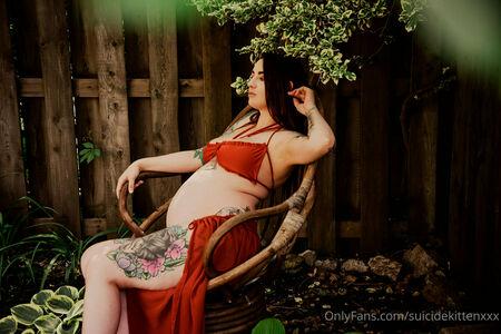 suicidekittenxxx photo 29