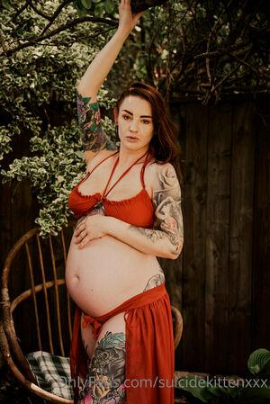 suicidekittenxxx photo 39