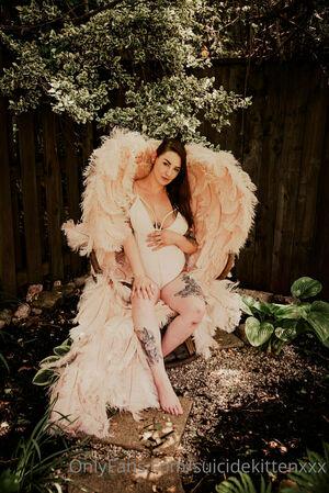 suicidekittenxxx photo 55