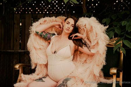 suicidekittenxxx photo 58