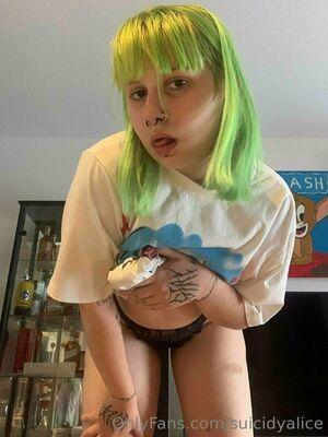 suicidyalice photo 42