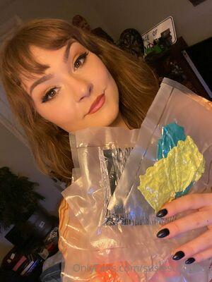 susiesuccubus photo 17