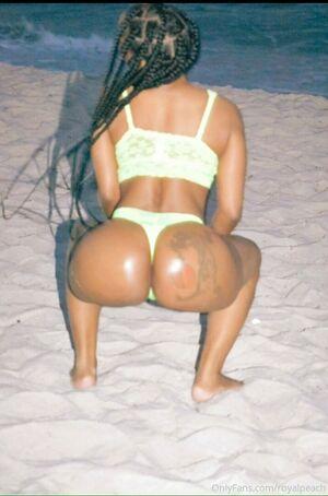 Sweetest Peach photo 28