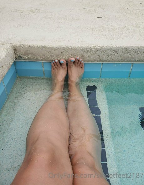 Sweetfeet2187 photo 8