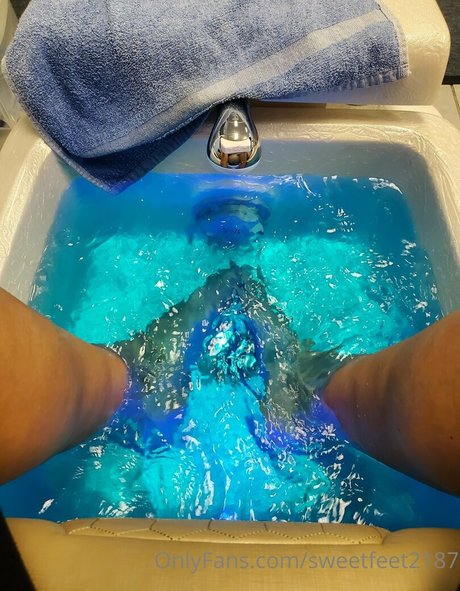 Sweetfeet2187 photo 11