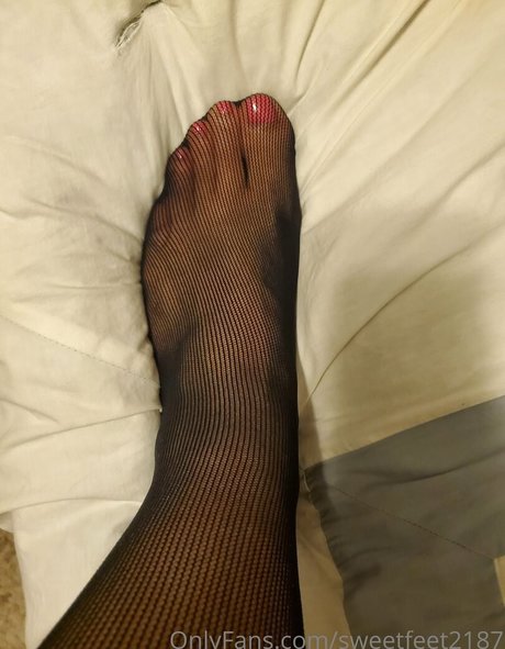 Sweetfeet2187 photo 19