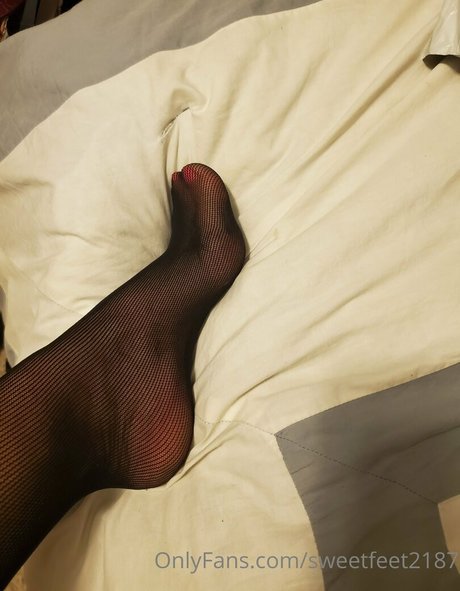 Sweetfeet2187 photo 20
