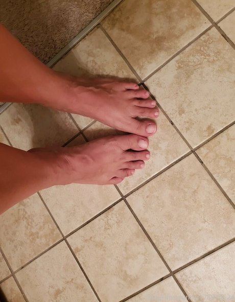 Sweetfeet2187 photo 31