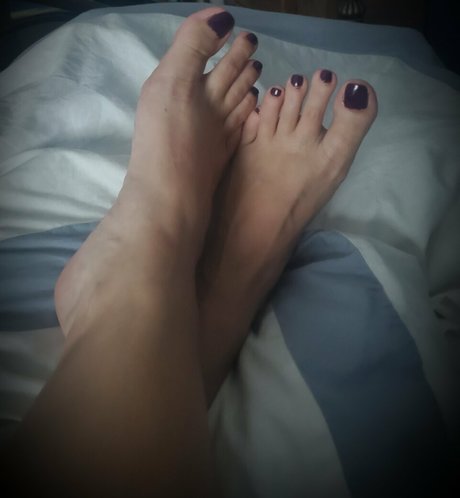 Sweetfeet2187 photo 32