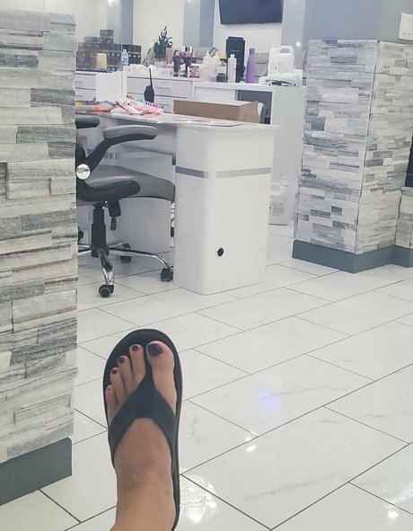 Sweetfeet2187 photo 35