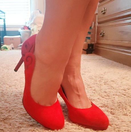 Sweetfeet2187 photo 39