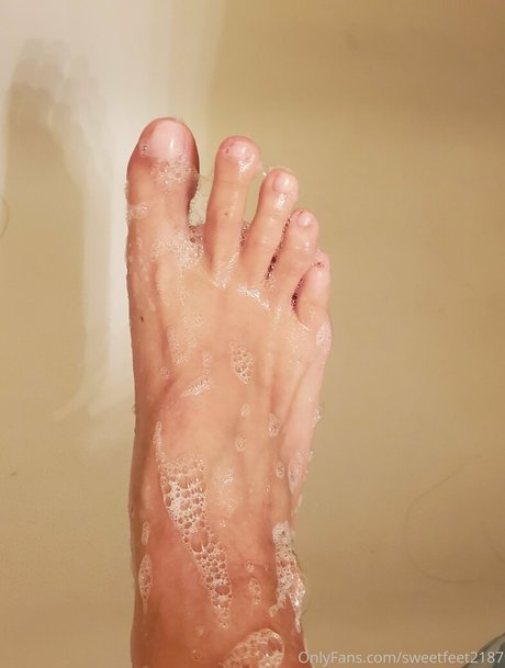 Sweetfeet2187 photo 40