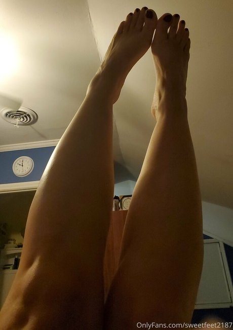 Sweetfeet2187 photo 56