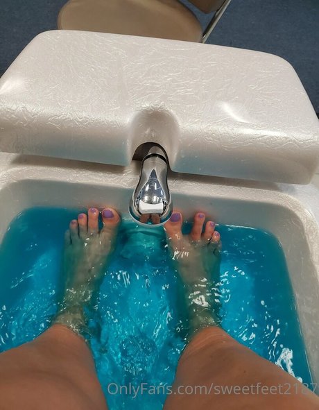 Sweetfeet2187 photo 81