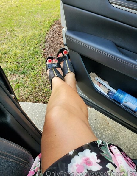 Sweetfeet2187 photo 82
