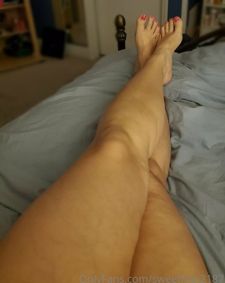 Sweetfeet2187 photo 86