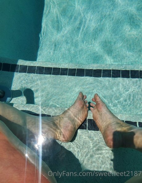 Sweetfeet2187 photo 93