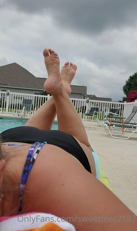 Sweetfeet2187 photo 97