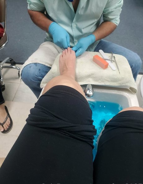 Sweetfeet2187 photo 108