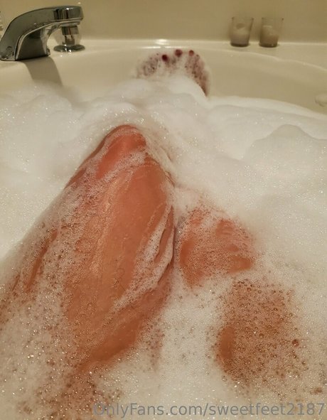 Sweetfeet2187 photo 109