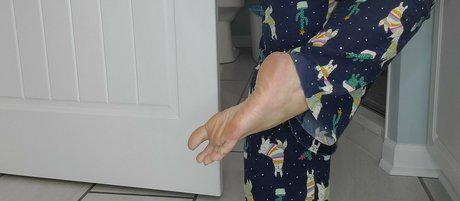 Sweetfeet2187 photo 111
