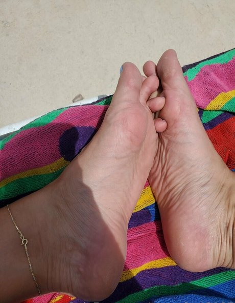 Sweetfeet2187 photo 121