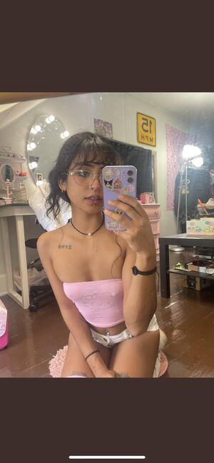 Sweetnek0 photo 9