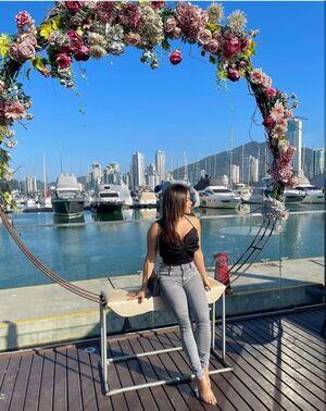 Tamires Nascimento photo 1