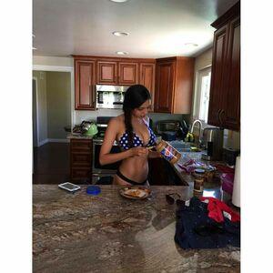 Tara Yazdi photo 171