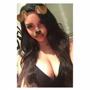 Tara Yazdi photo 172