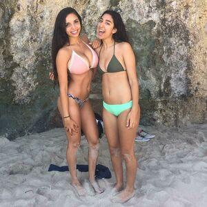 Tara Yazdi photo 183