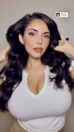 Tara Yazdi photo 195