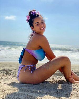 Tara Yazdi photo 235