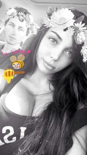 Tara Yazdi photo 255