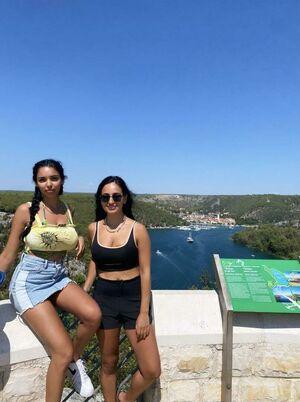 Tara Yazdi photo 259