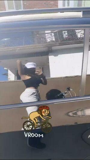 Tara Yazdi photo 274