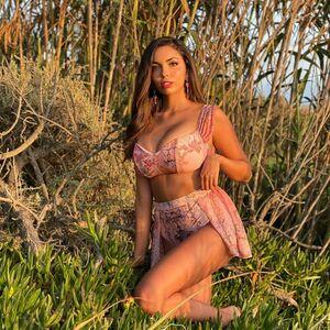 Tara Yazdi photo 287