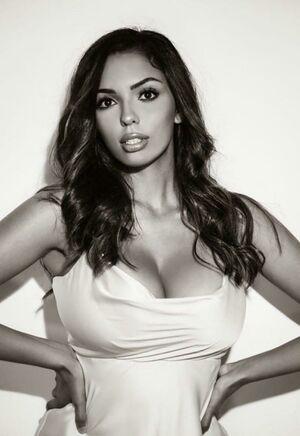 Tara Yazdi photo 292