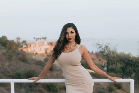 Tara Yazdi photo 321