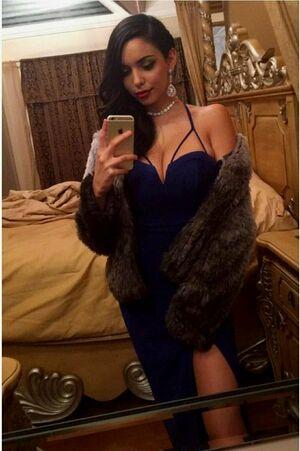 Tara Yazdi photo 338